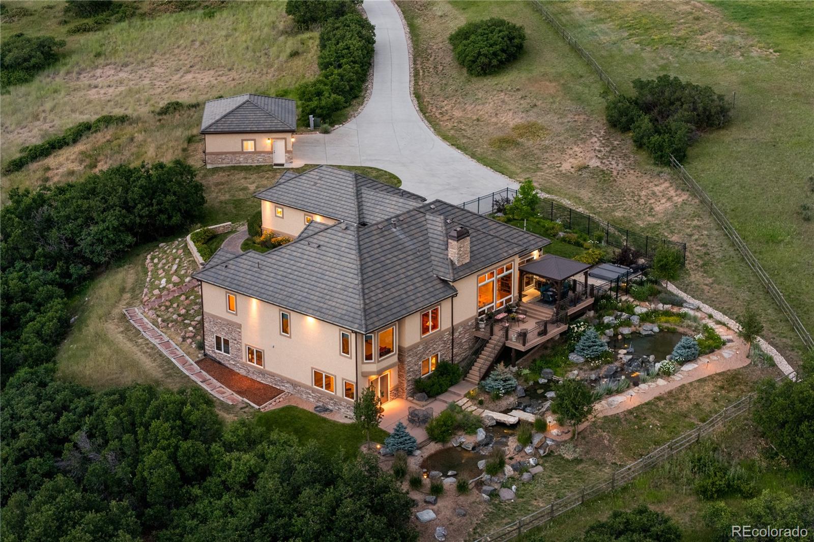 2561 Marlin Way