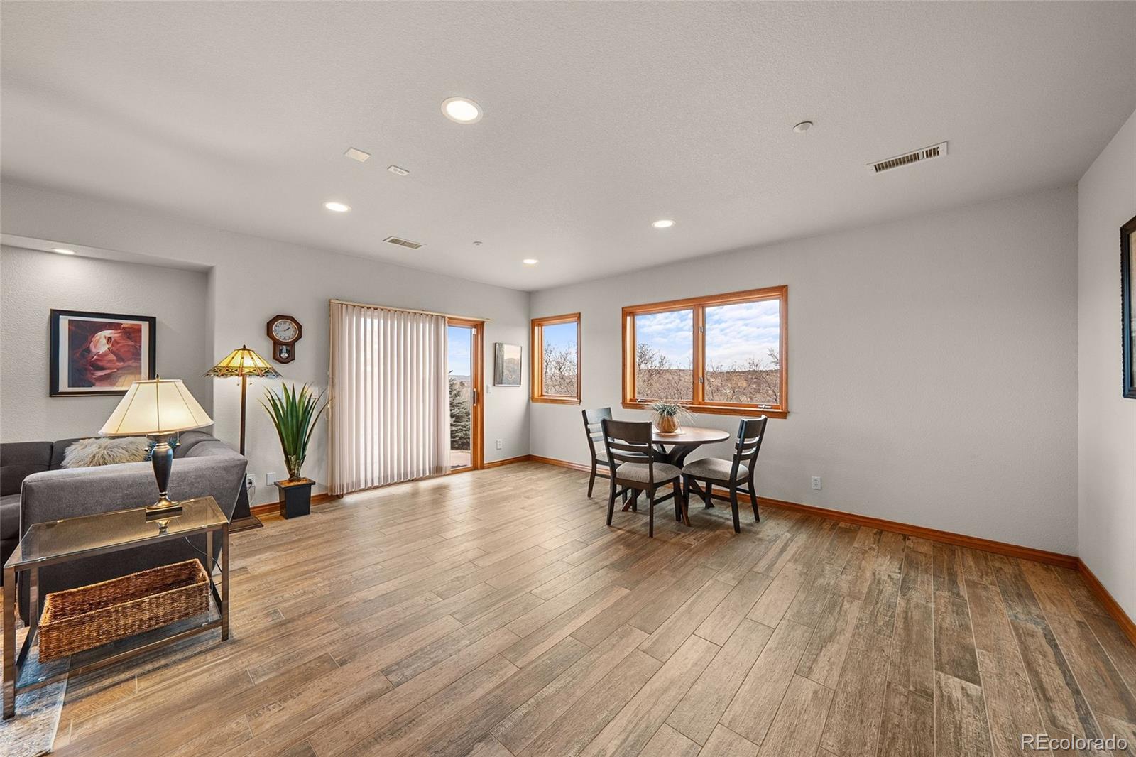 2561 Marlin Way