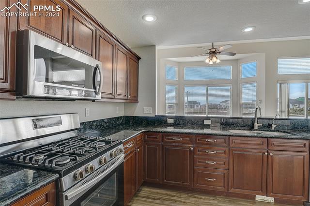 6817 Forestgate Drive