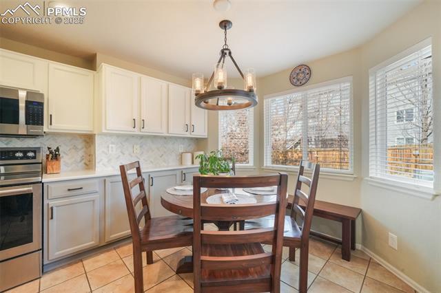 1033 Quarterhorse Trail