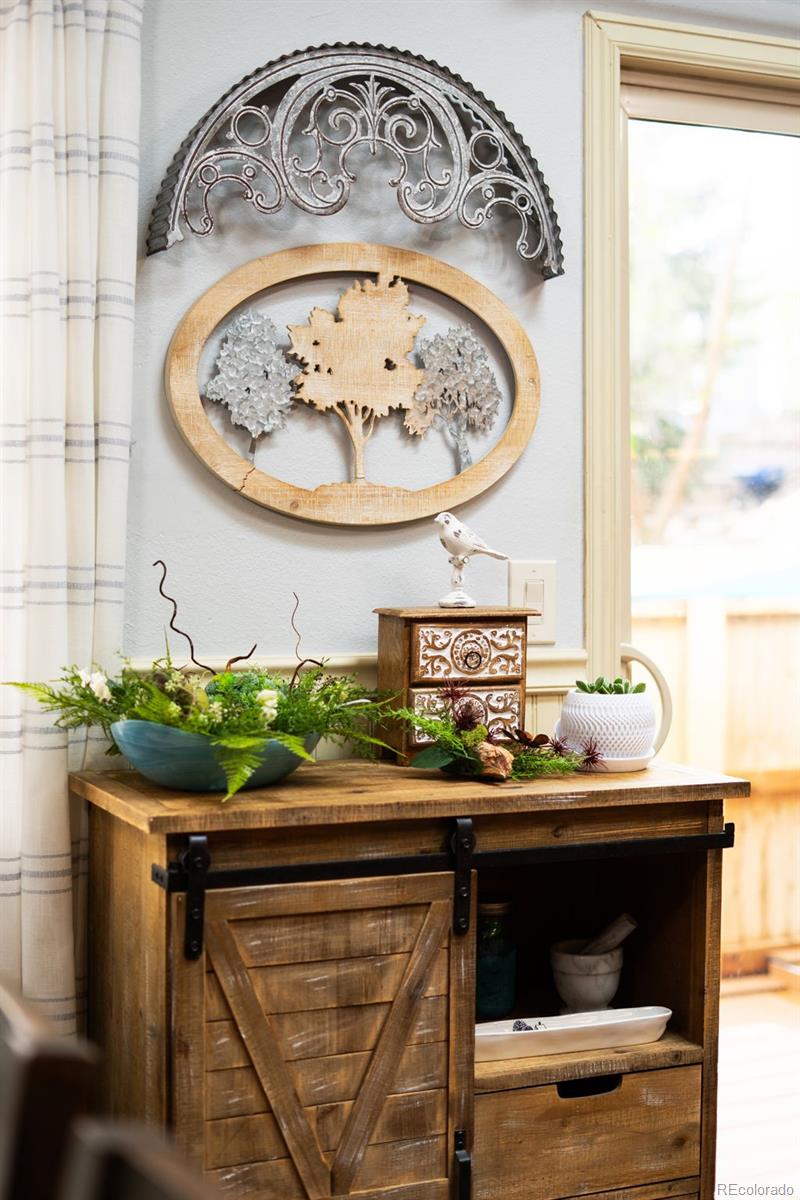 6150 Fall River Drive