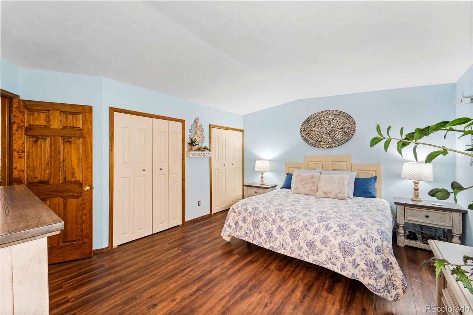 6150 Fall River Drive