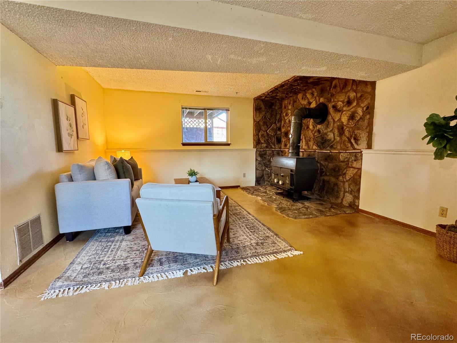 463 N Washington Street