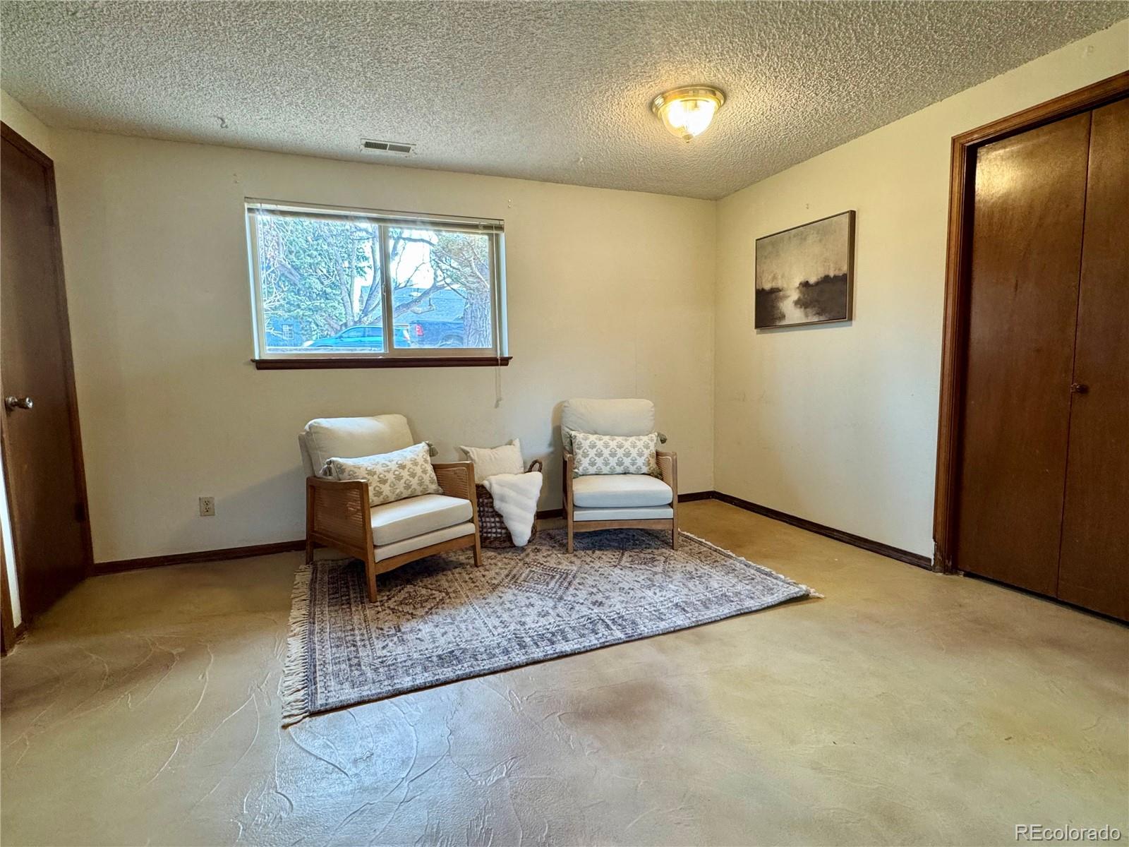 463 N Washington Street