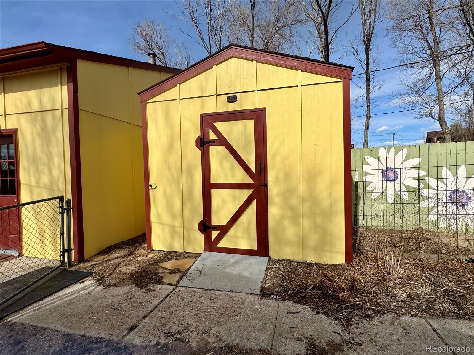 463 N Washington Street