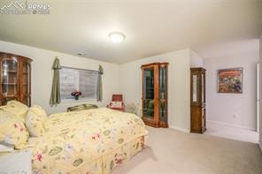 1755 Moorwood Point