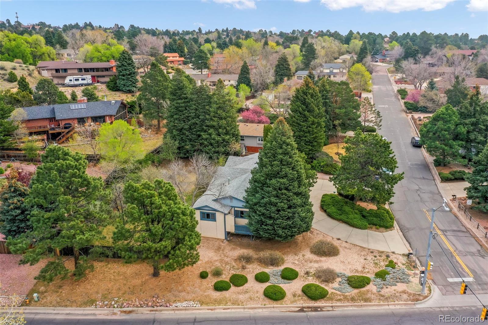 4302 Valli Vista Road