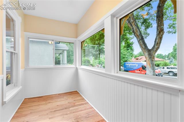 825 Arcadia Place
