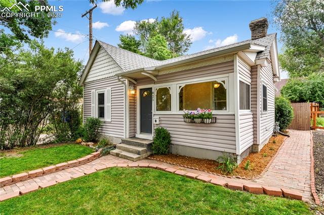 825 Arcadia Place