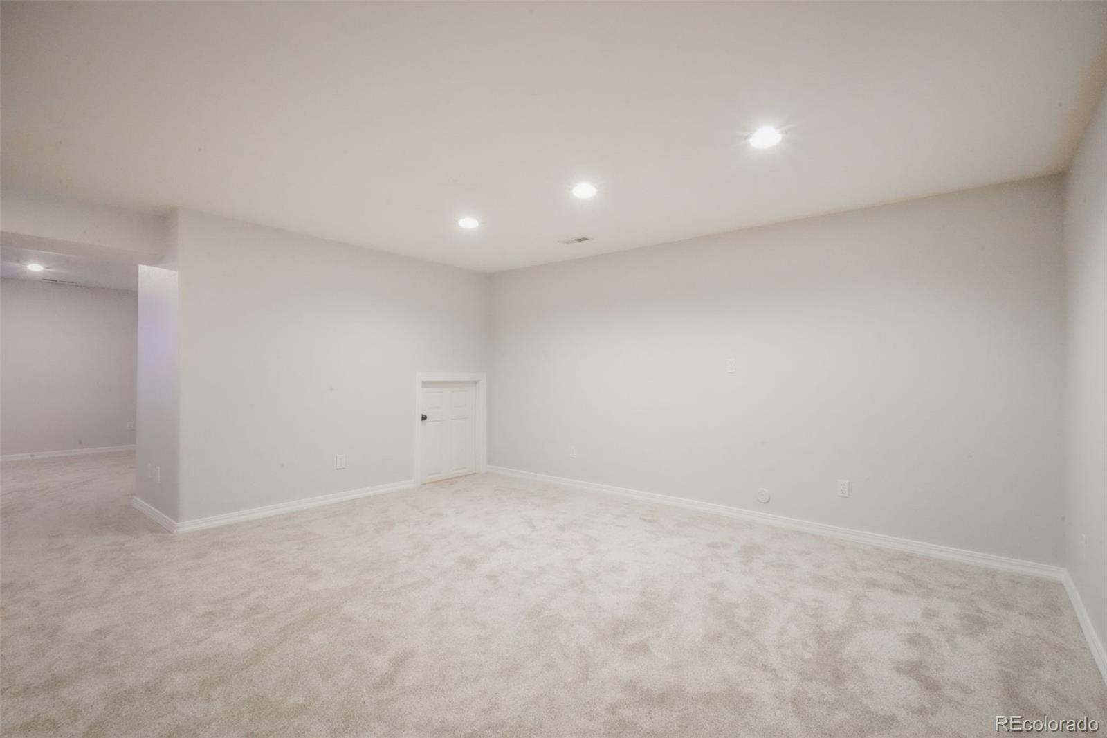 3215 Hollycrest Drive