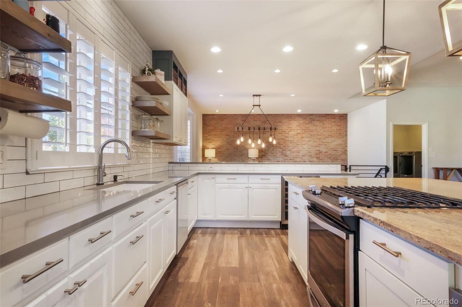 3215 Hollycrest Drive