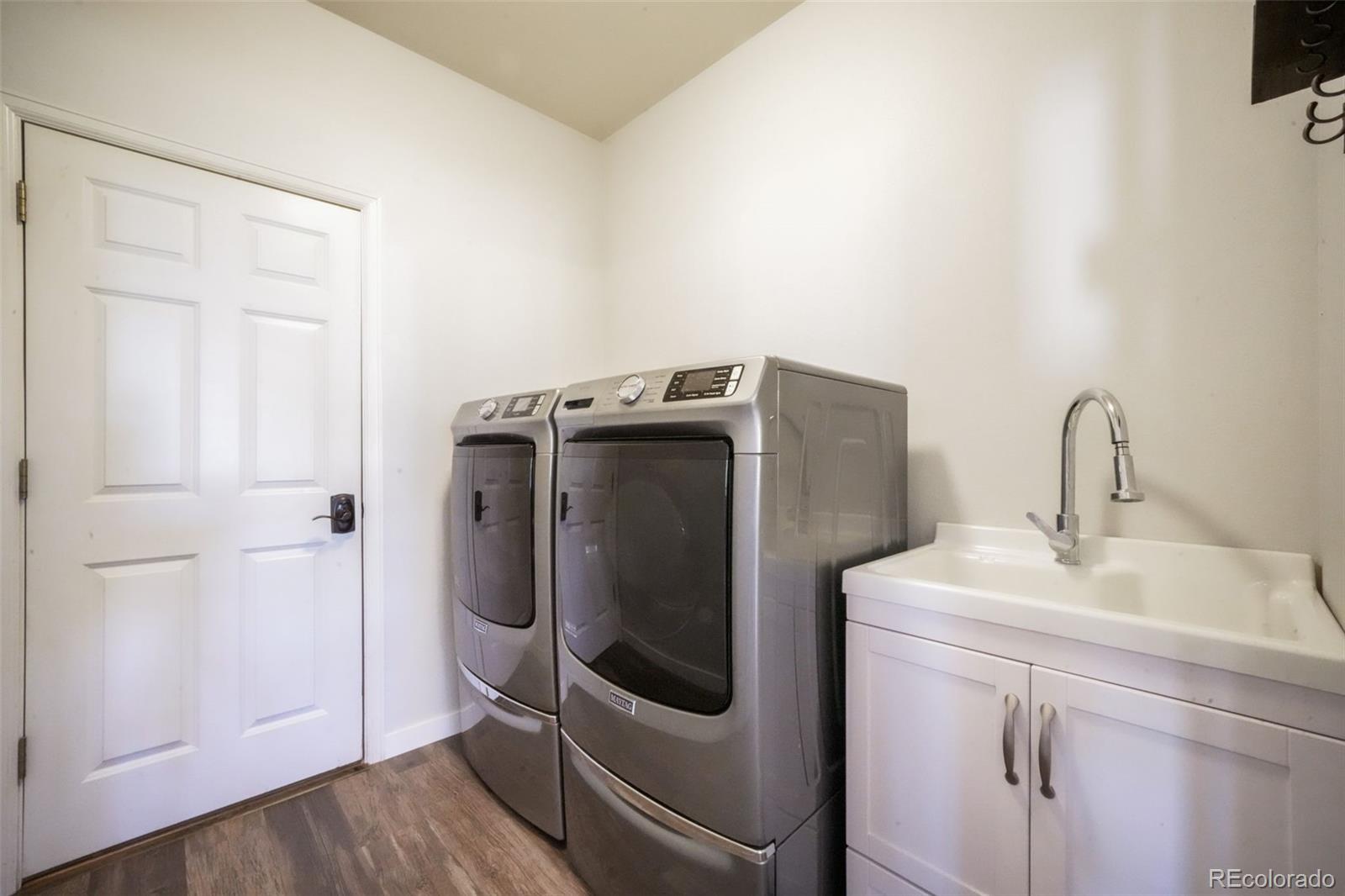 3215 Hollycrest Drive