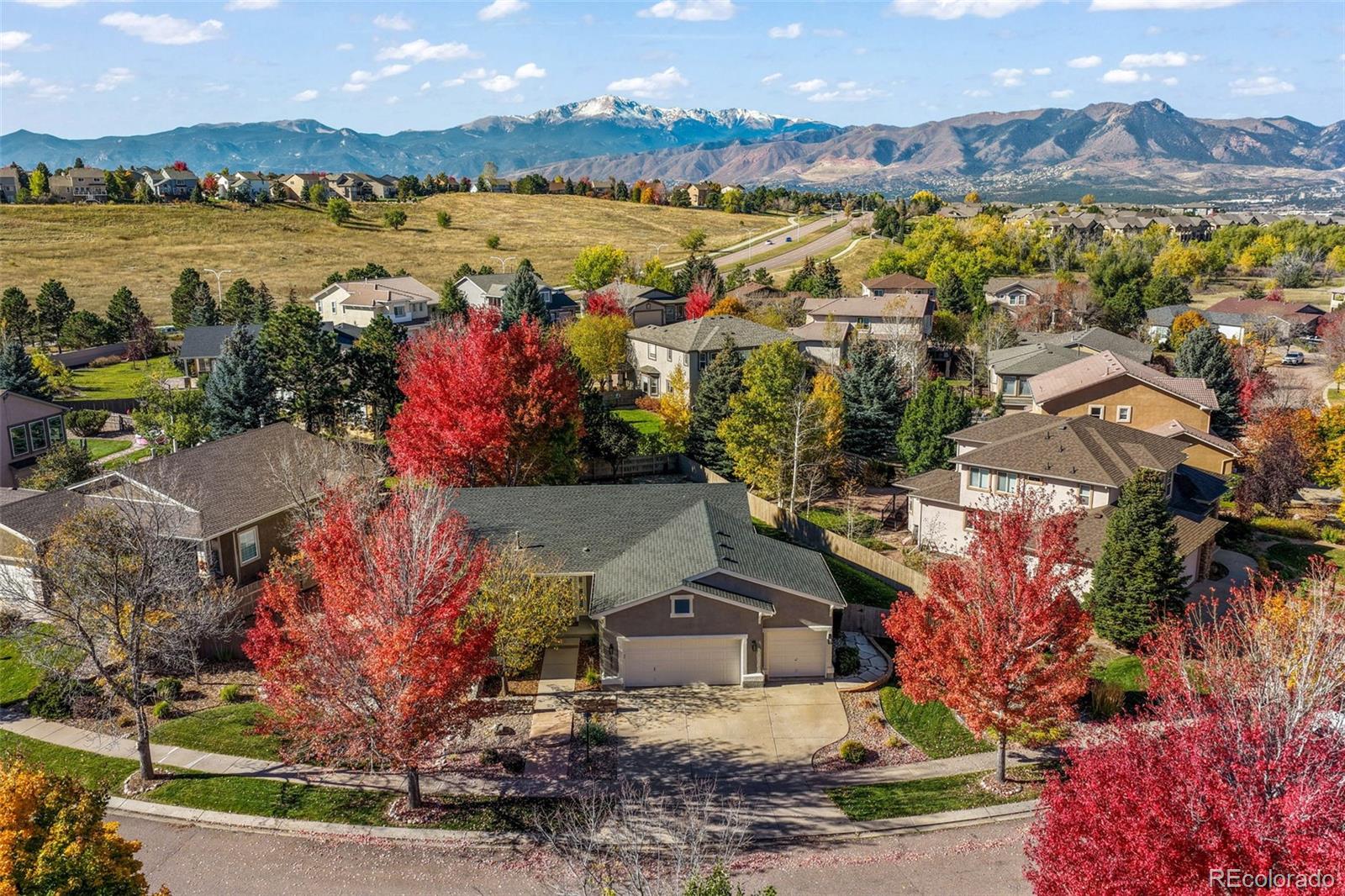 3215 Hollycrest Drive