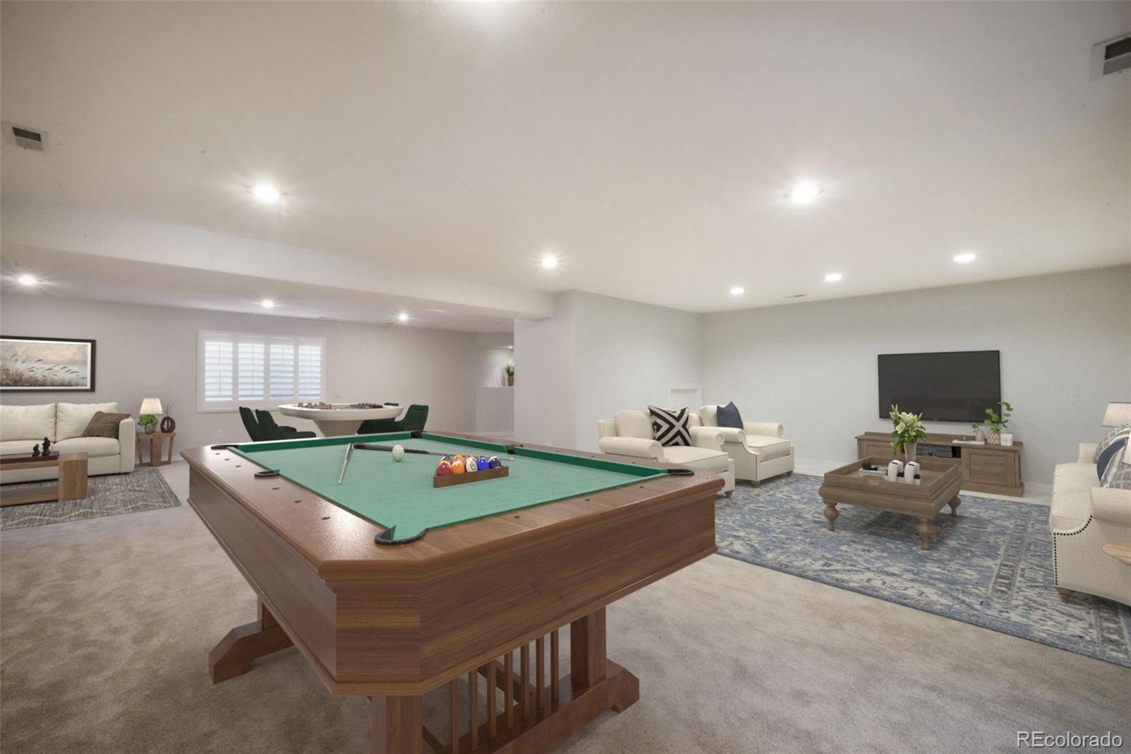 3215 Hollycrest Drive