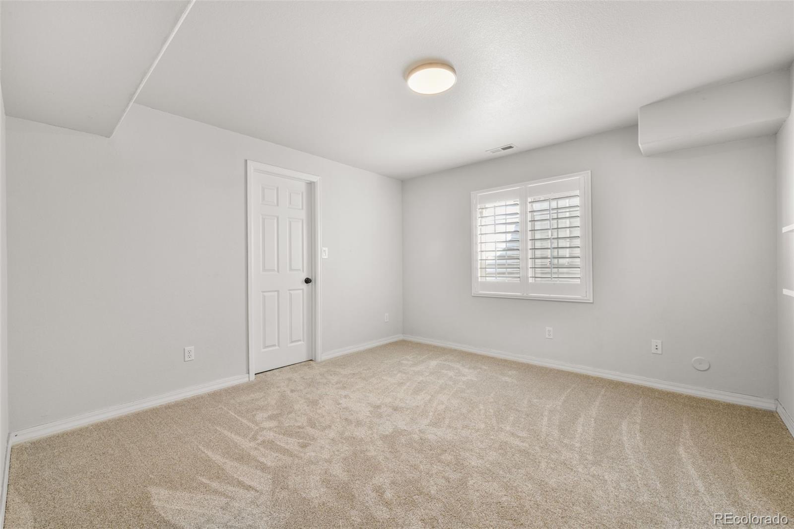 3215 Hollycrest Drive