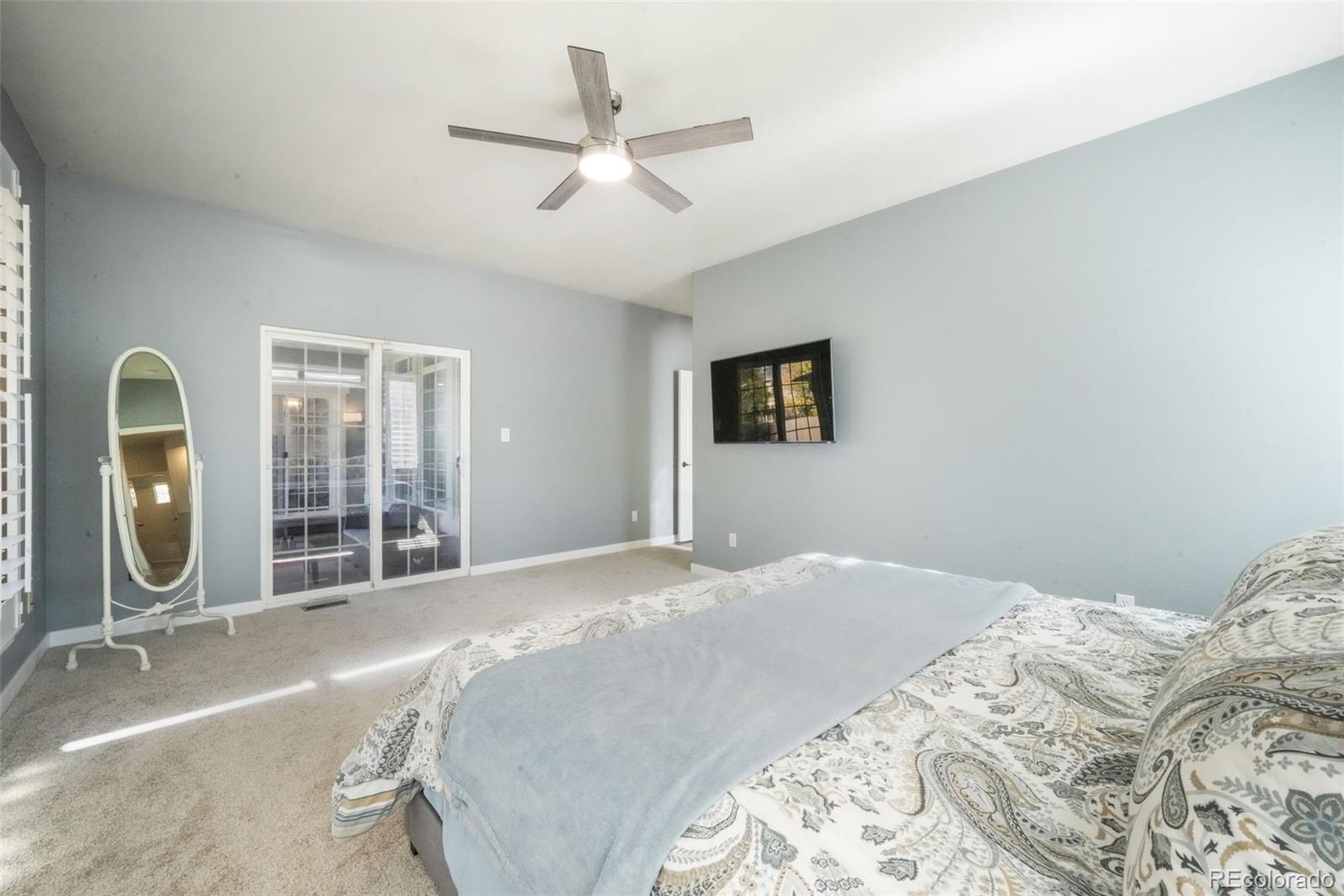 3215 Hollycrest Drive