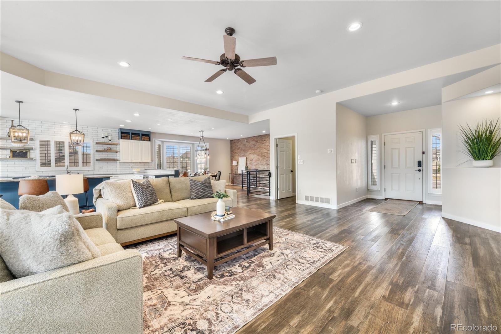 3215 Hollycrest Drive