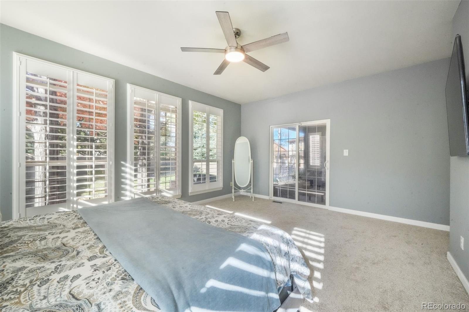 3215 Hollycrest Drive