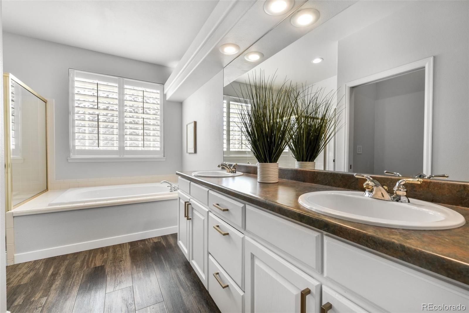 3215 Hollycrest Drive