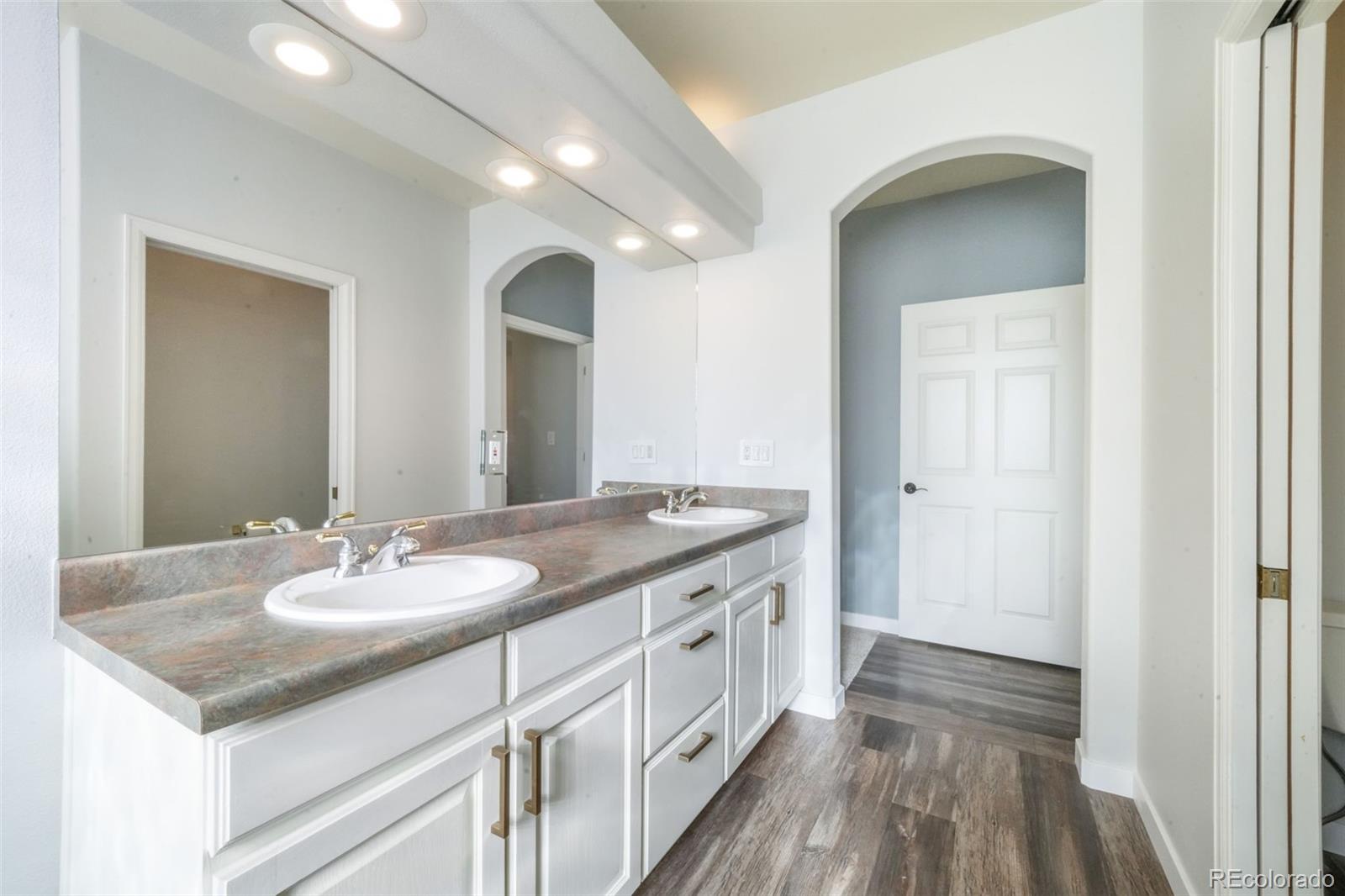 3215 Hollycrest Drive