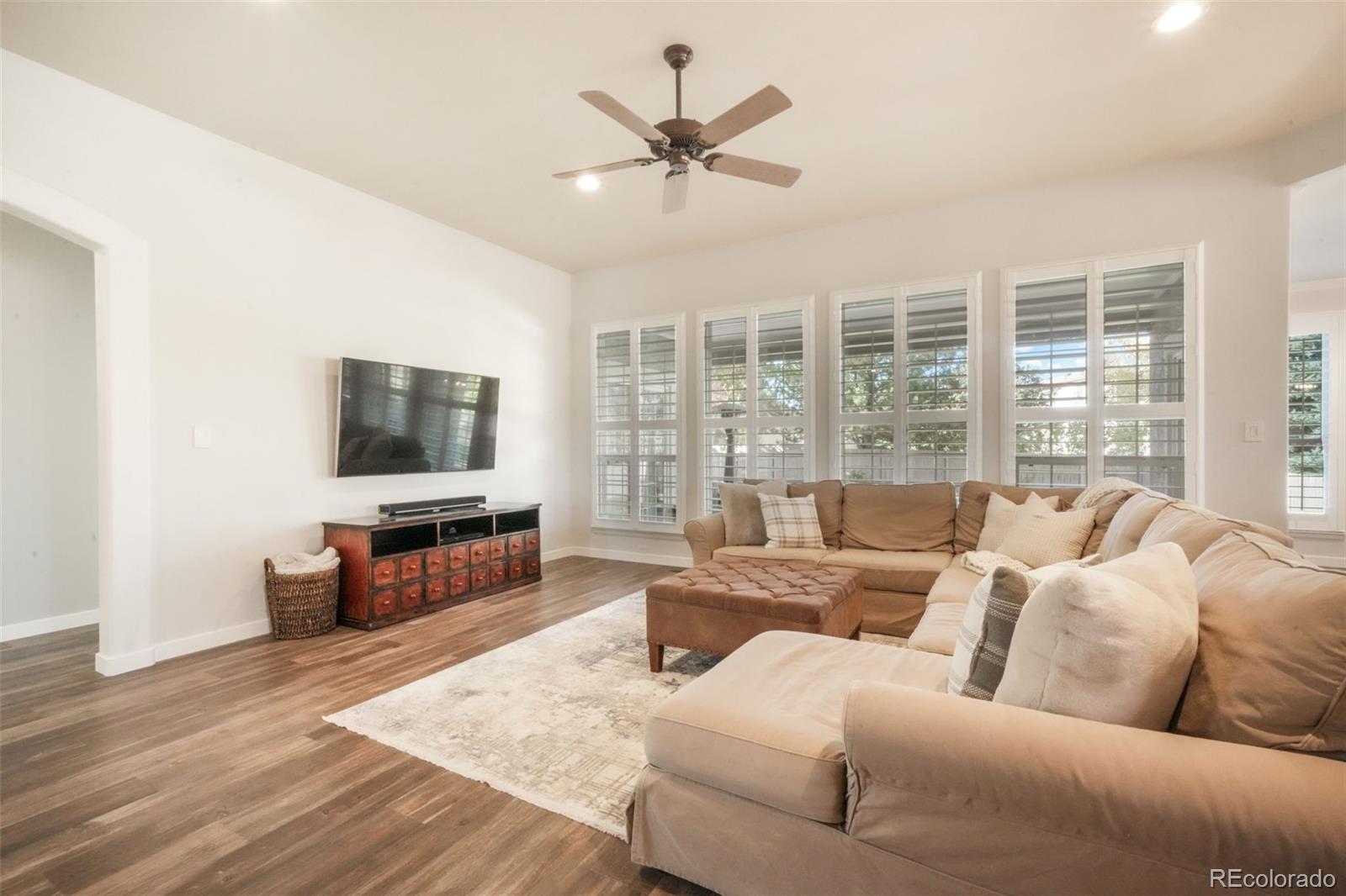 3215 Hollycrest Drive