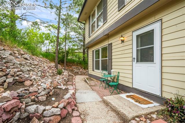404 Raspberry Lane