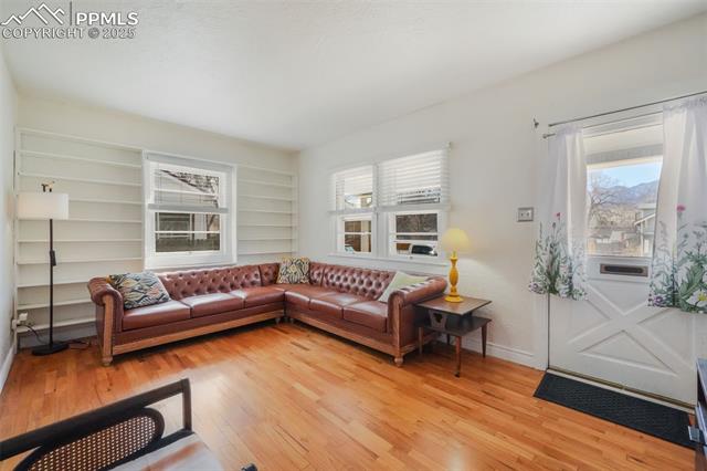 2916 W Platte Avenue