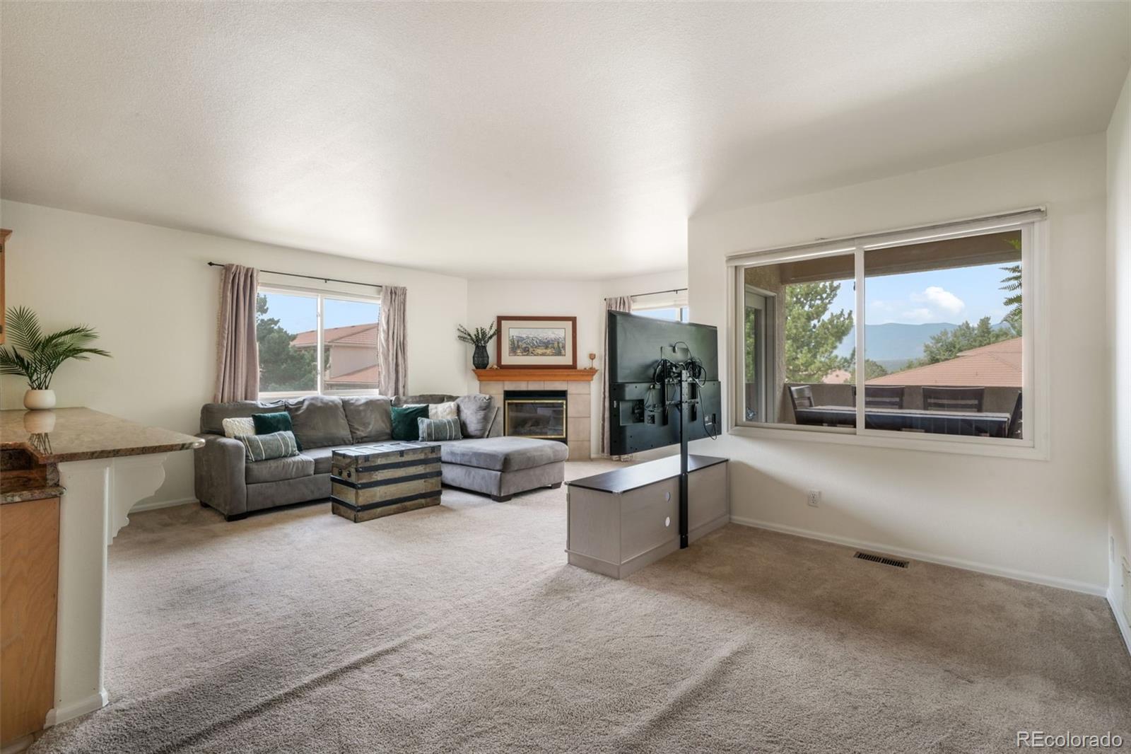 92 Luxury Lane
