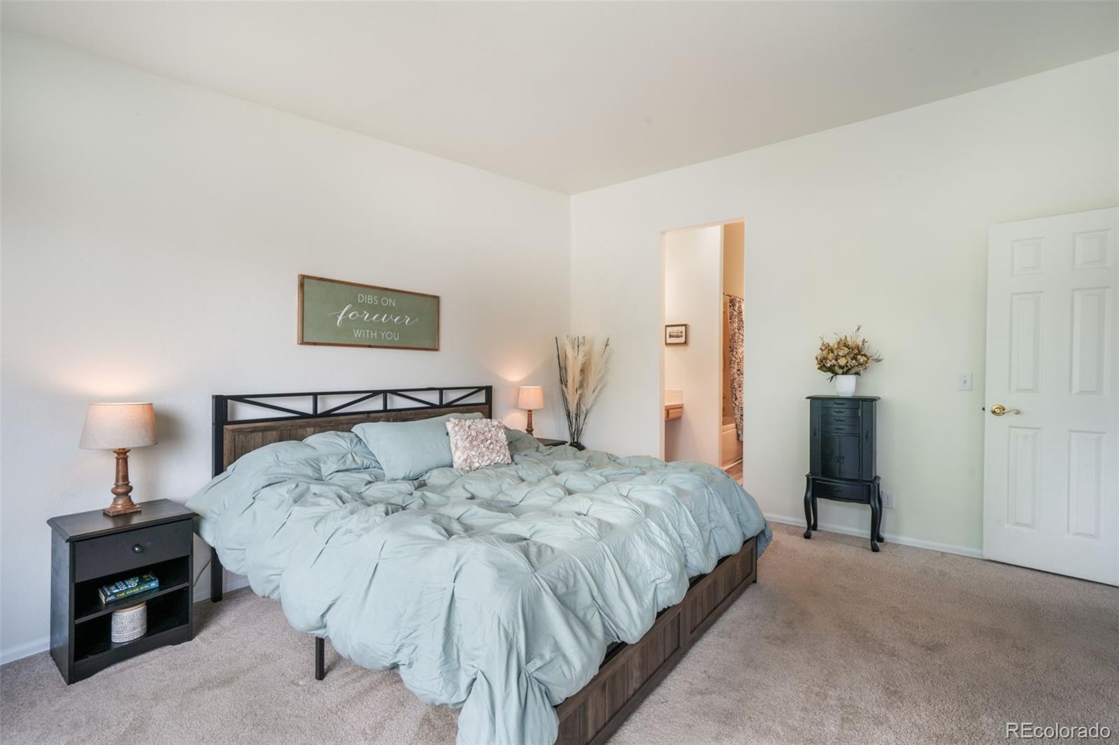 92 Luxury Lane