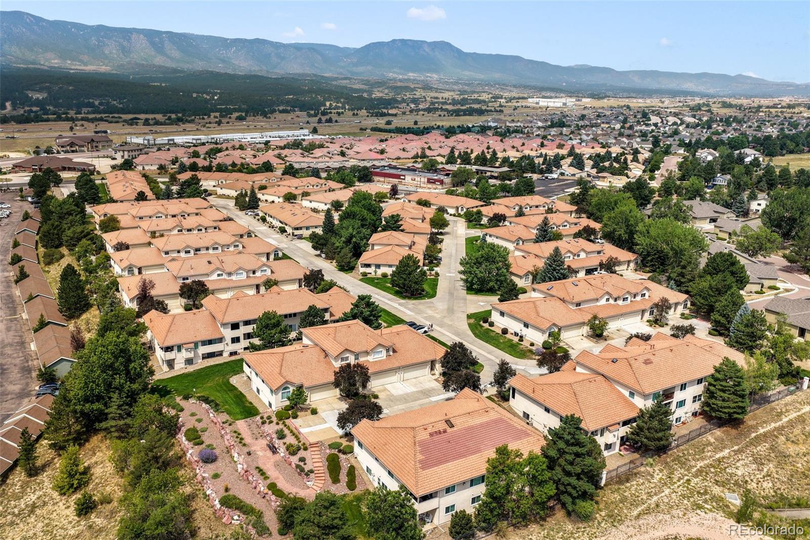 92 Luxury Lane