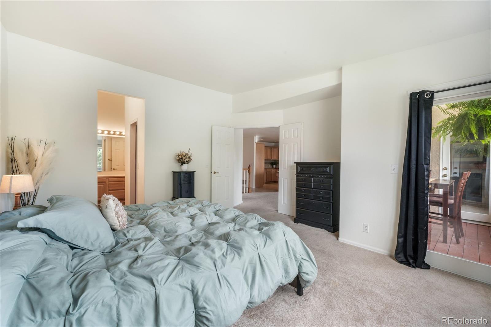 92 Luxury Lane