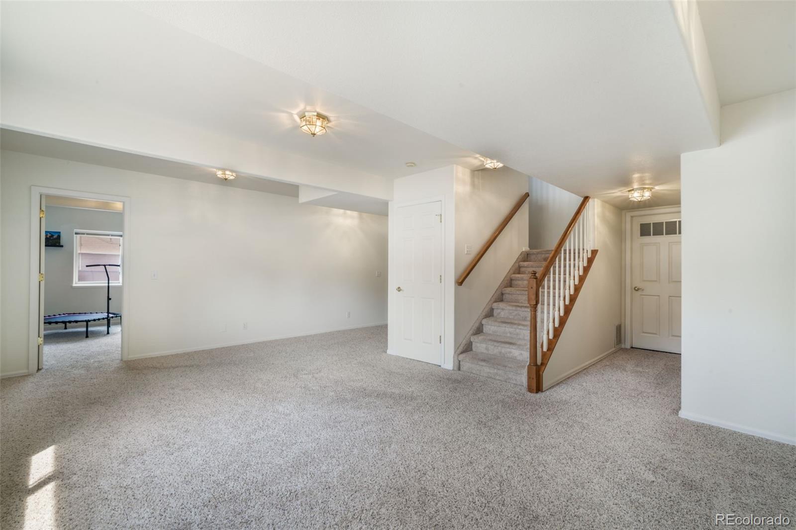 92 Luxury Lane