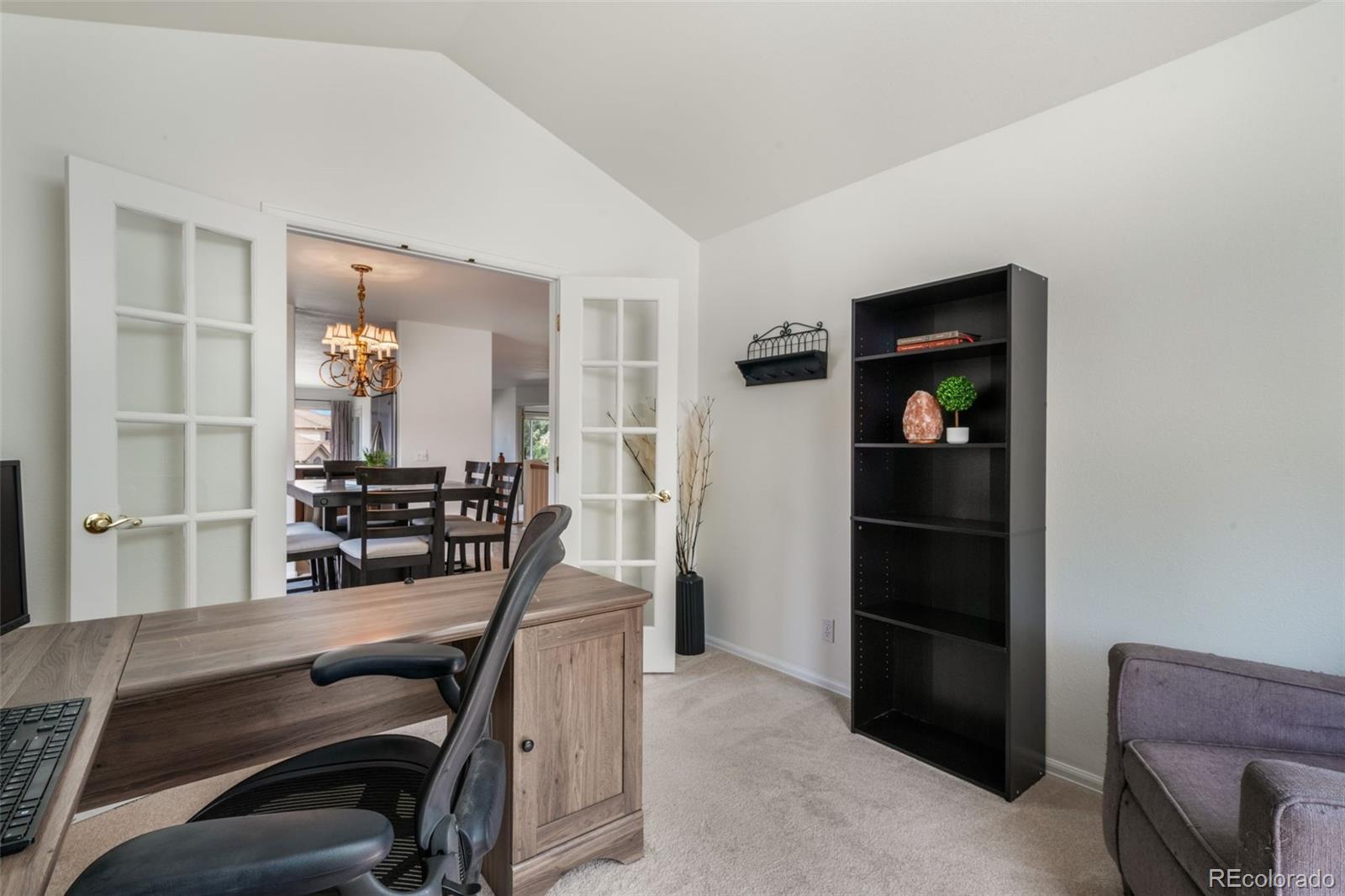 92 Luxury Lane