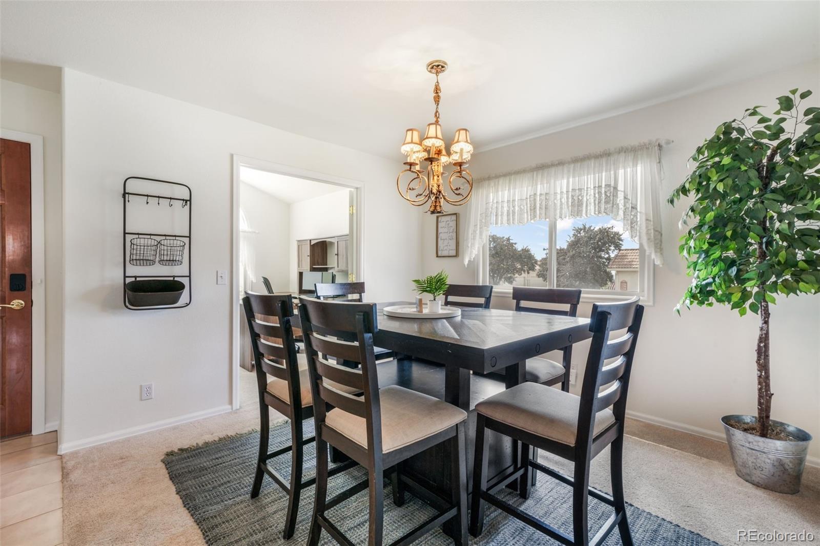 92 Luxury Lane