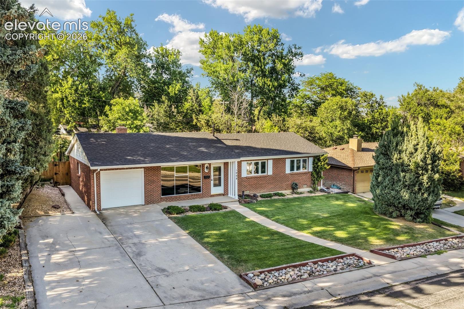 1008 Vega Drive