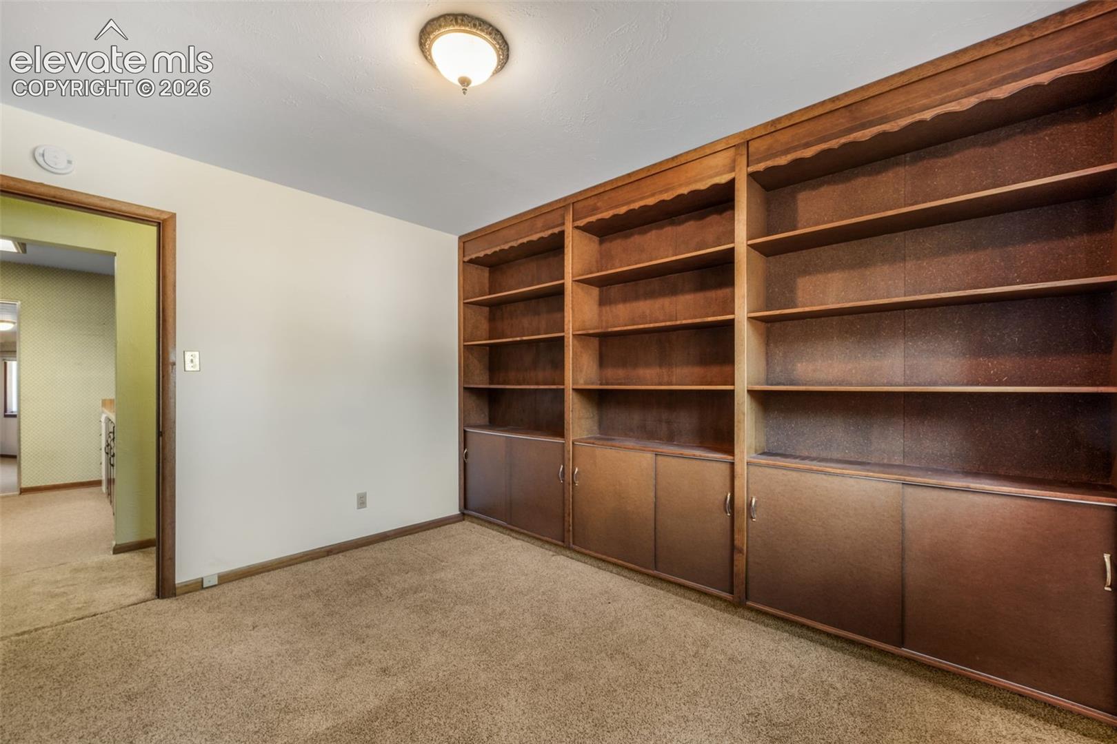 1008 Vega Drive