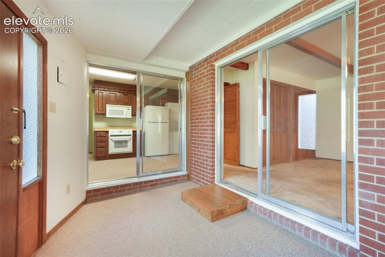 1008 Vega Drive