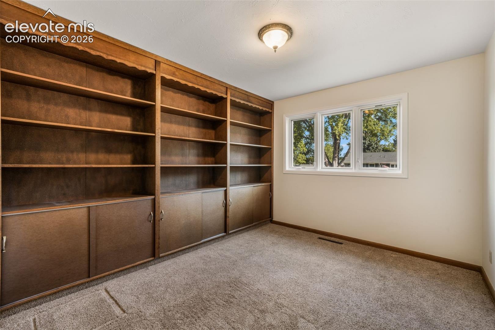 1008 Vega Drive