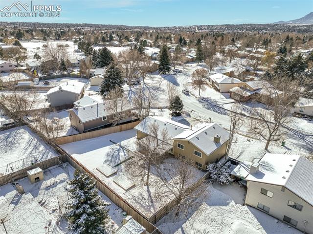 5101 Hackamore Drive