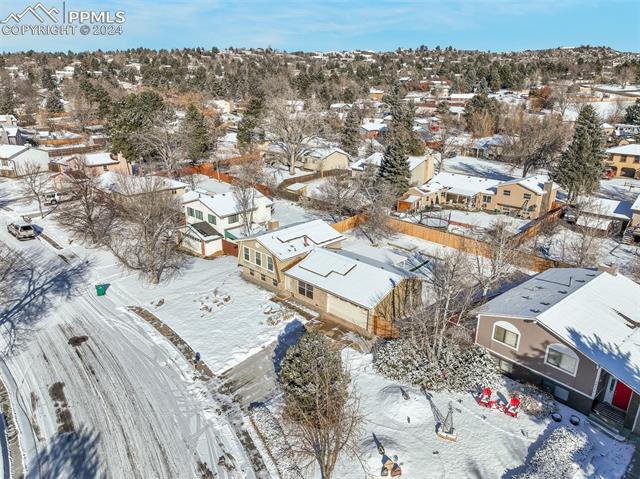 5101 Hackamore Drive