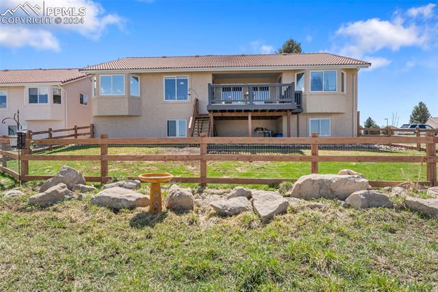 211 Las Lunas Street