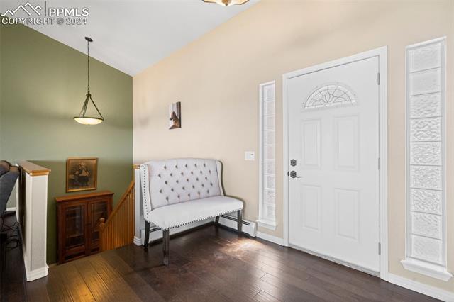 211 Las Lunas Street