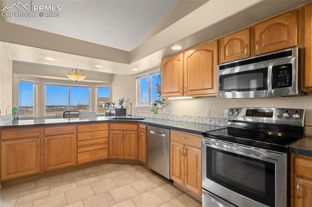 211 Las Lunas Street