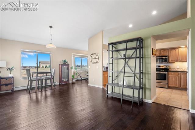 211 Las Lunas Street