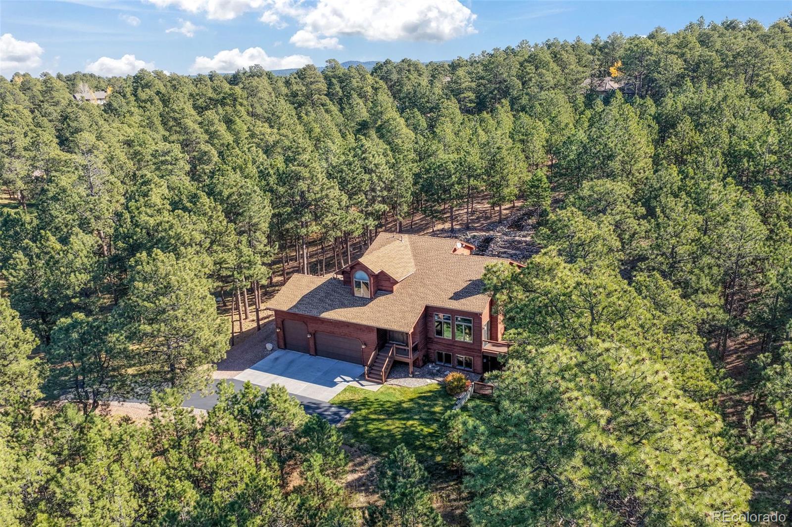 17045 Viscount Court