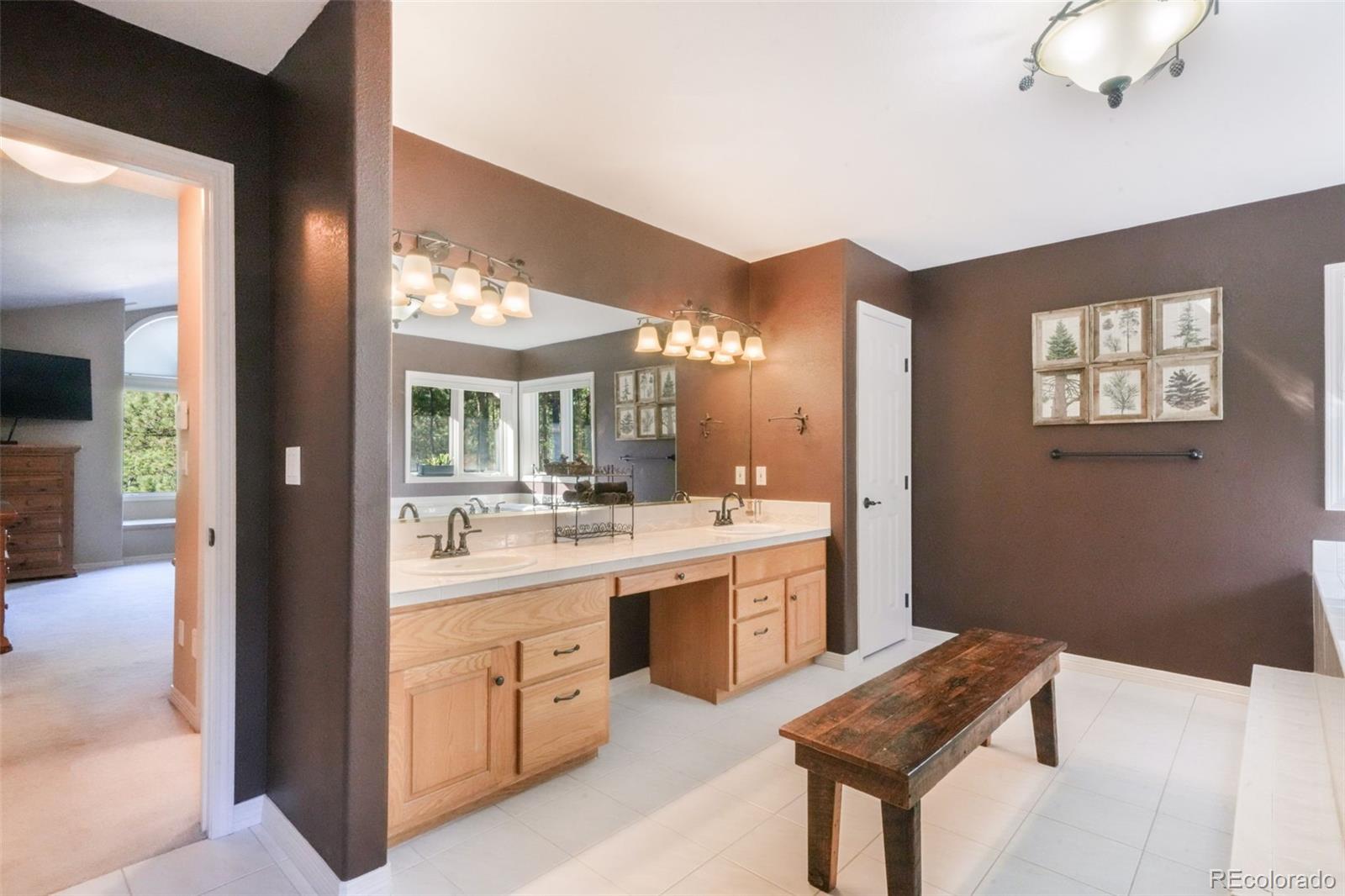 17045 Viscount Court