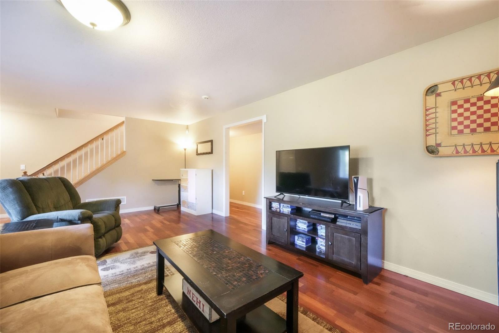 17045 Viscount Court