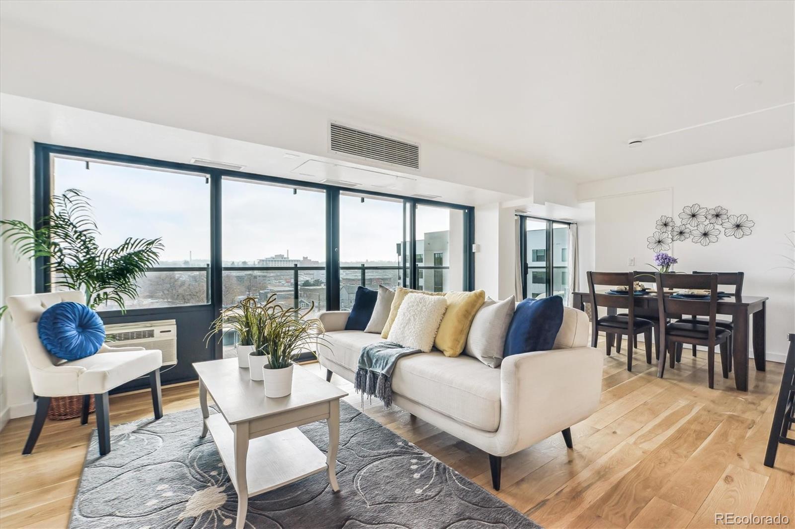 417 E Kiowa Street Unit: 905