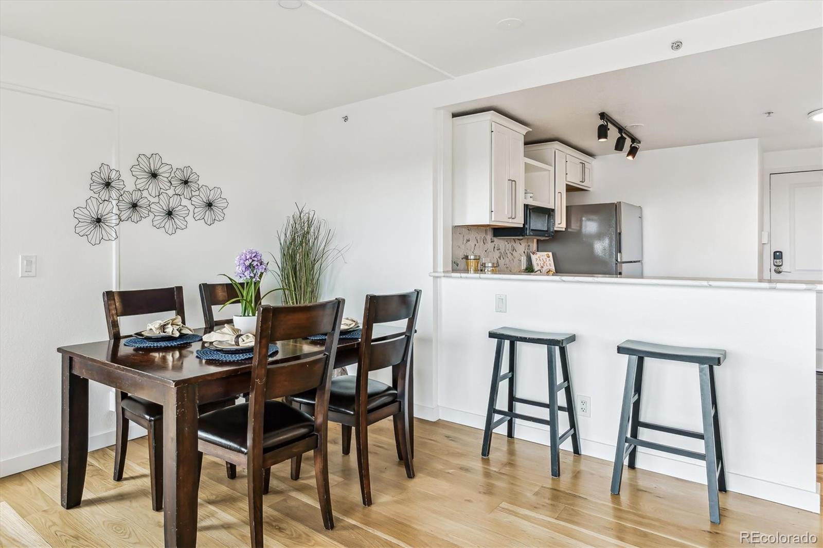 417 E Kiowa Street Unit: 905