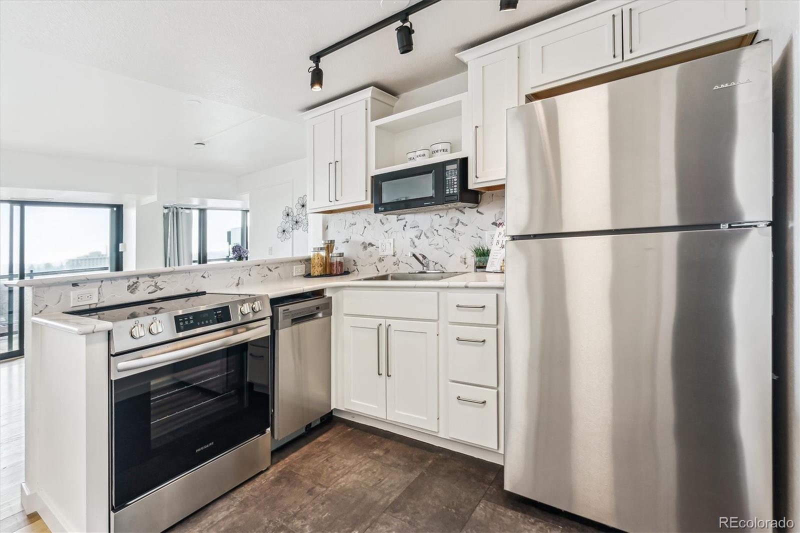 417 E Kiowa Street Unit: 905